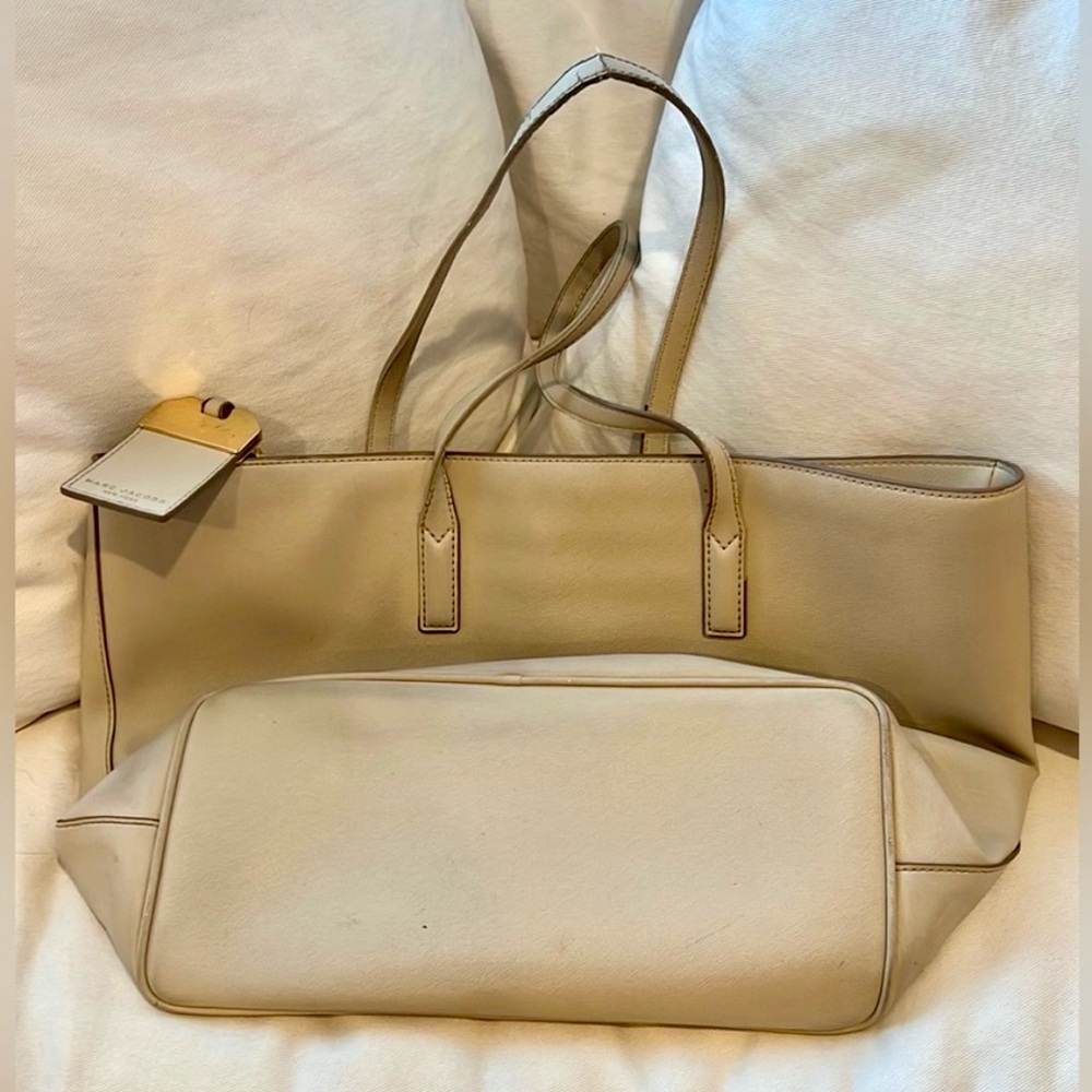 Marc Jacobs Sidekick Tan Luggage Tag 2019SS Plain Gold Leather Logo Purse Tote - Picture 7 of 14
